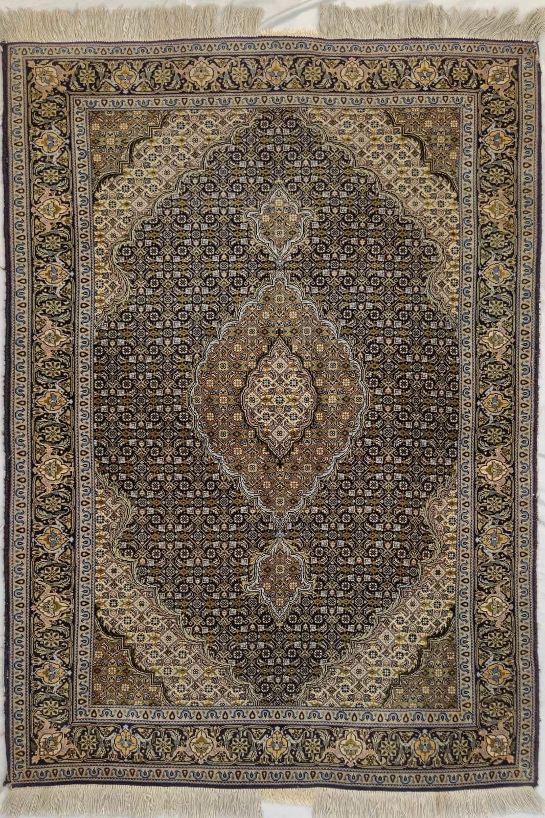 IRANIAN TABRIZ HANDMADE WOOL CARPET