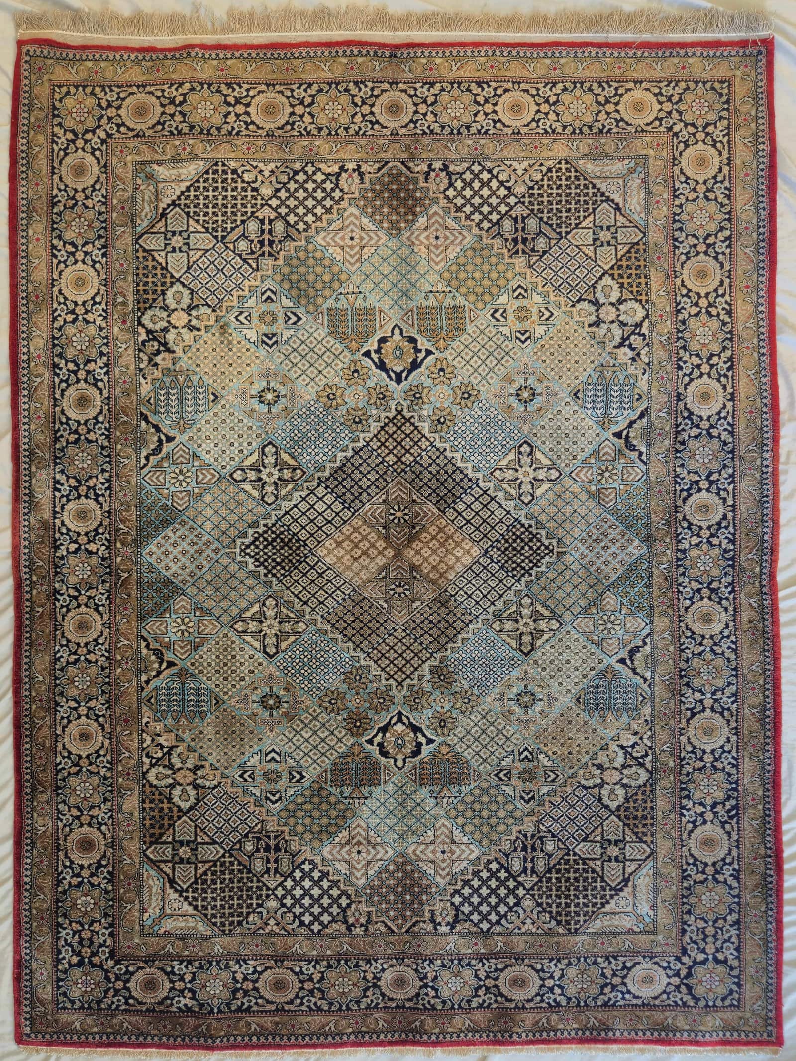 IRÁNI QOM SELYEM KÉZI CSOMÓZÁSÚ SZŐNYEG