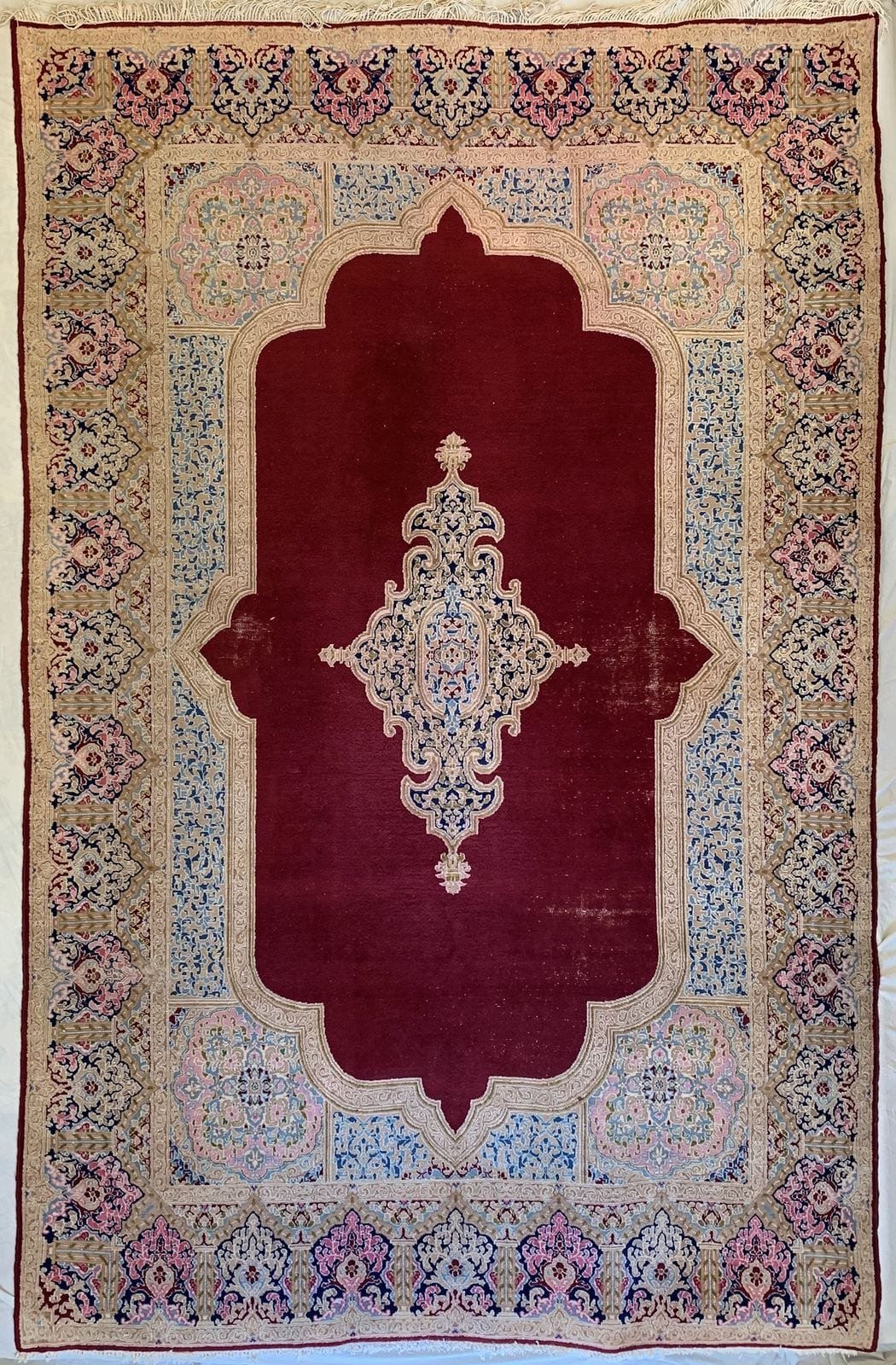 ANTIQUE IRANIAN KERMAN HANDMADE WOOL CARPET